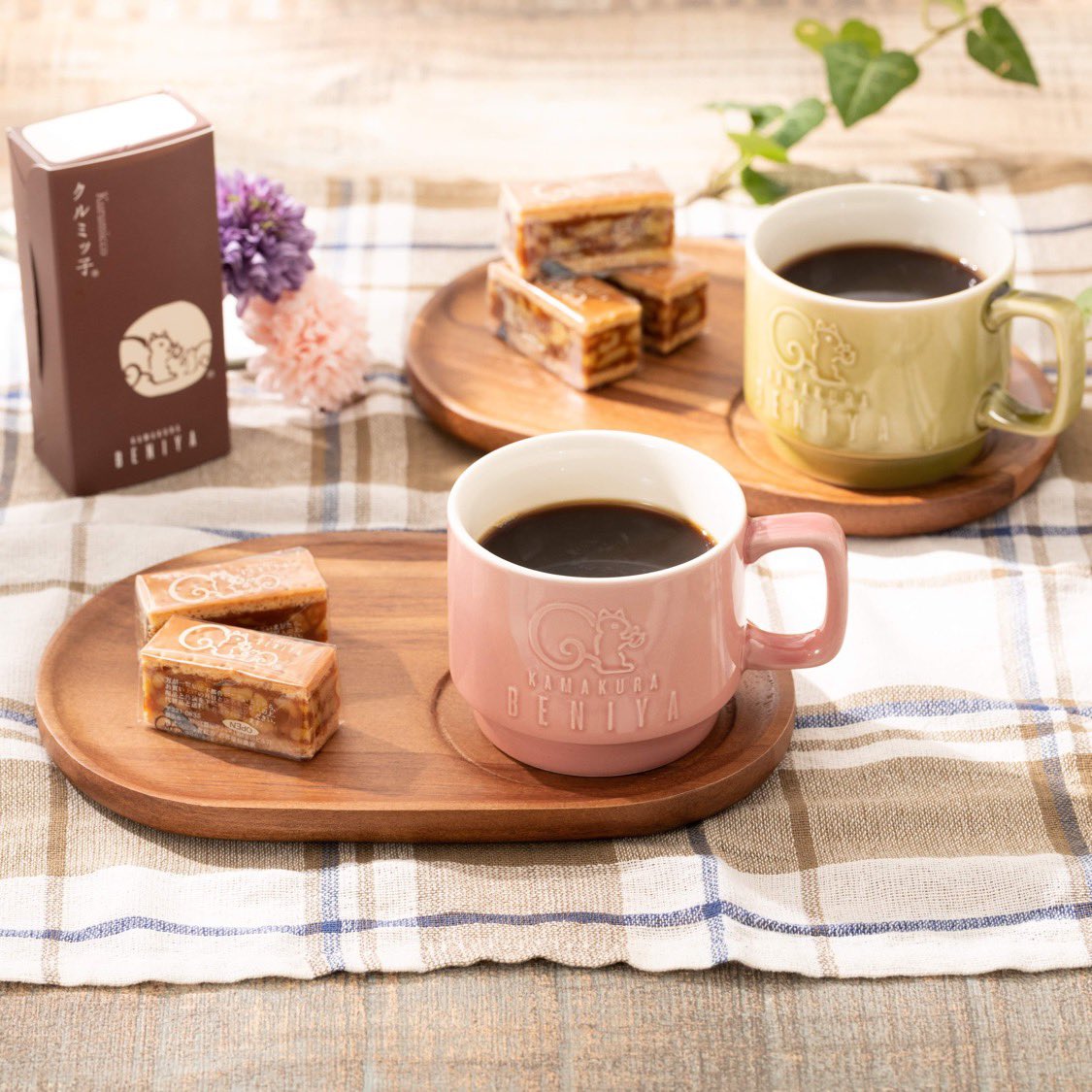【季節限定】鎌倉紅谷  マグカップ2種類 &amp; 豆皿1枚 6月11日より】「デコマグ（ブラウン・ブルー）」販売開始の