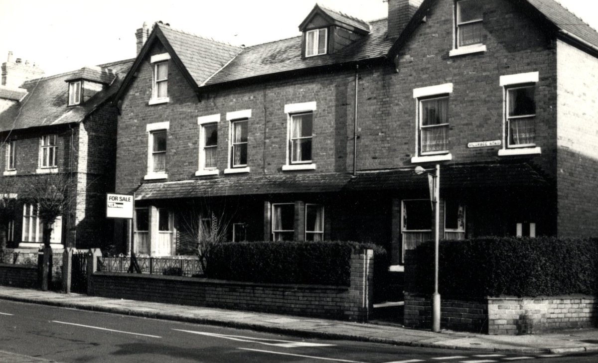 CheshireRO's tweet image. For today's #MysteryImageMonday we're sharing a sample of photographs which we think might be #Hoole, but can anyone help to confirm this for us? #KeepCurious @cwaclibraries @cwacmuseums