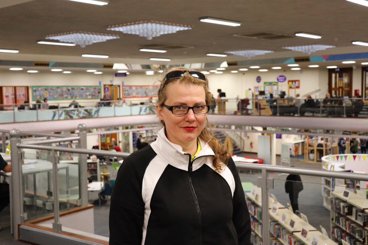 🧵 Meet Ukrainian refugee, Natalia Orza. 

Born in Bobrinets in 1973, Natalia moved to Odessa in 1989, full of youthful optimism as she embarked on her Engineering studies at the Odessa Polytechnic National University.

1/8.