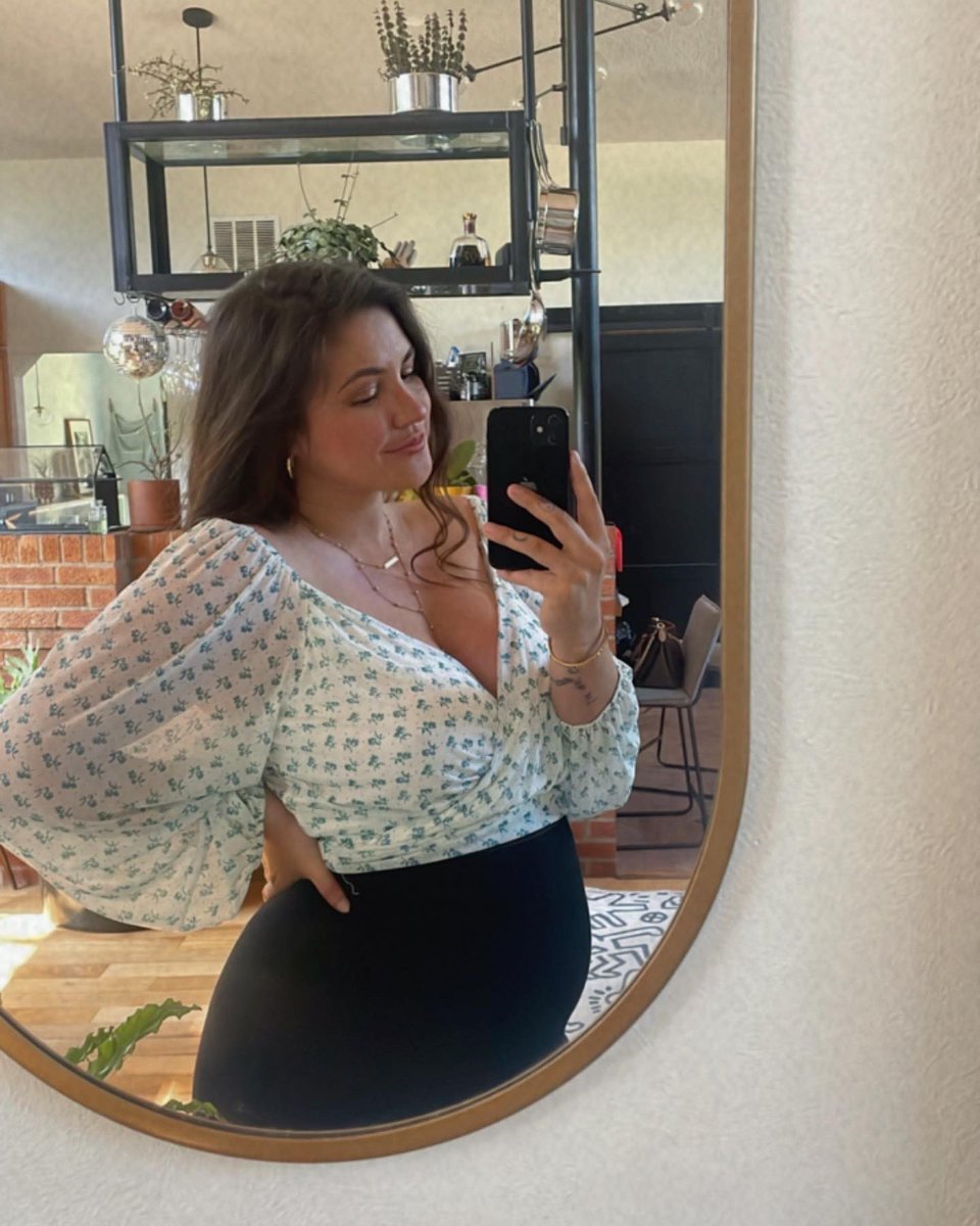 MadisonRhian's tweet photo. Can’t wait to tell this little tummy terrorist how mean it was to me https://t.co/qm8SqSCPTk