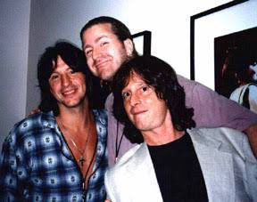 BneJovi's tweet photo. Rest In Peace, #BrettTuggle🙏🏻💔

With @TheRealSambora and #RonWikso 

📸from @waddywachtelinfo.com https://t.co/lyvSLOloiE