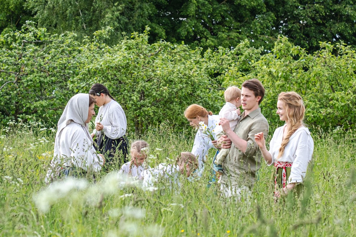 100gkulturas's tweet image. Šogad LTV Jāņu laikā – latviešu filmas, koncerts Druvienā un «Skroderdienas Silmačos». 
lsm.lv/raksts/kultura…