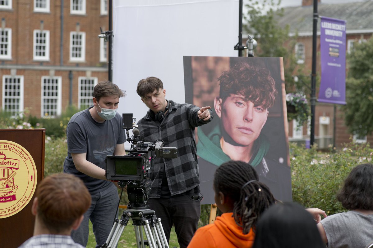 Only 1 hour to go on our Eating Miss Campbell campaign at eatingmisscampbell.com Thank you to everyone who has helped make this campaign a success! 💜🍴💚