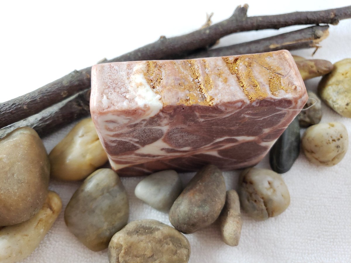 libertysoap's tweet photo. Mahogany Large Bar Soap, Male Fragrance, Mahogany, Lemongrass, Basil, Wood Grain Style, Cocoa And Shea Butter Manly Men Handmade Premium Bar https://t.co/FP2R017IxR #facialcare #Mensgrooming #Etsy ##Handwashing #CocoaButterSoap https://t.co/qwEPwaebSD