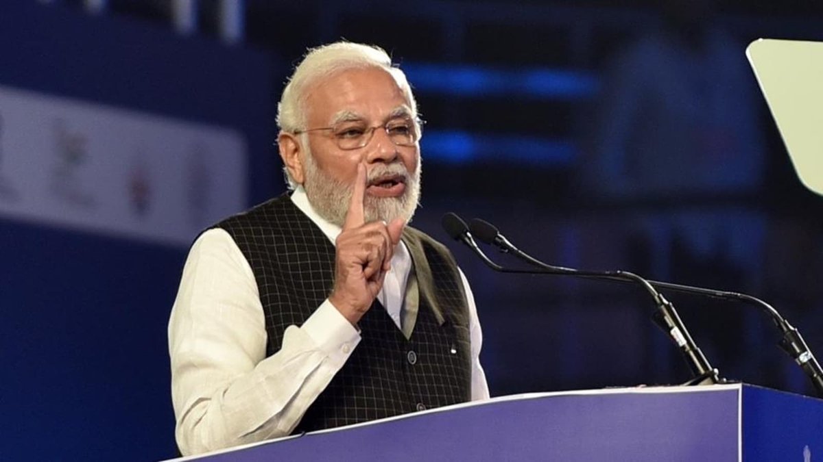 Gandhiji is not equal to foot of Modi 🥱🥱.. #KarnatakaWelcomesModiJi 
#HinduRashtra