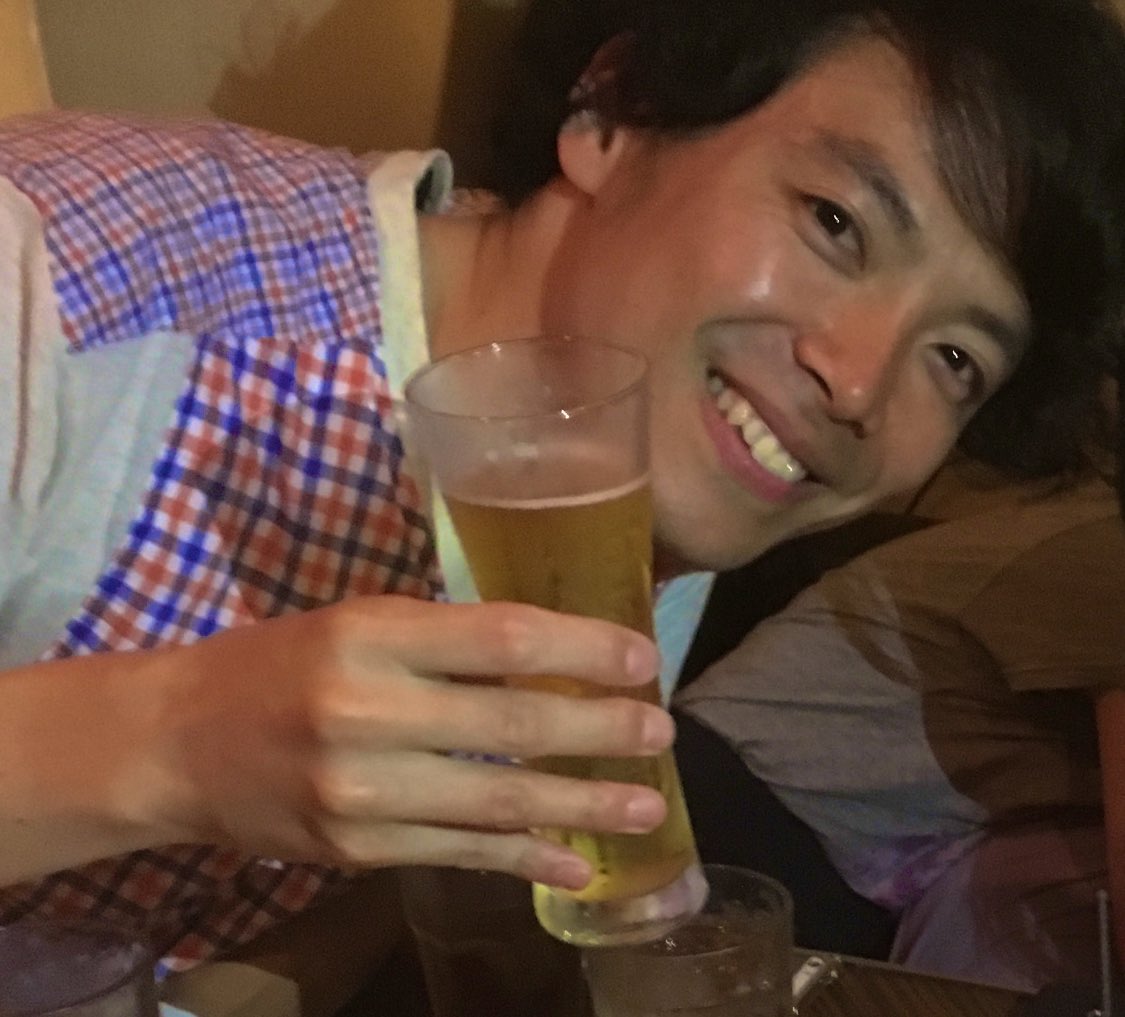 本日は、
ヨースケ@ HOMEこと、
宮内陽輔の三周忌です。

彼の音楽を是非、聴いてください。

【パノラマ】
youtu.be/CRgNVh83ugM

出会いはパノラマ
始まるそこから
広がるドラマ
コトダマつながる

【CIRCLE】
youtu.be/N_TvG34hRnA

#YOSUKEatHOME/ #宮内陽輔