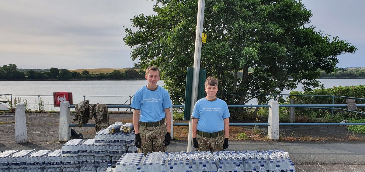 TAV_Devon_ACF's tweet photo. Yesterday Tavistock Detachment long side other Detachment cross the city, took part in the Plymouth  Half marathon handing out water to all the runners. 

Awesome effort everyone!!! @ArmyCadetsUK  @ACF_Devon @B_Coy_Devon_ACF https://t.co/EfnlFw5PV3