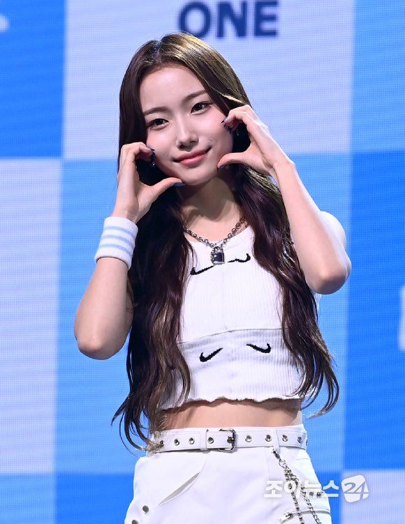 nayana_kirin's tweet photo. .. 퀴엽네 ? https://t.co/FUVojZAeWI
