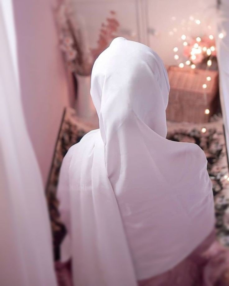 Chishtiya_Sehan's tweet photo. Apna Kirdaar Banane Mein
Itna Mashgool Hojao K
Dosro Par Tanqeed Karne Ka
Waqt Naa Mile 💕

( Hazrat Ali Rz ) #hijab https://t.co/ZS6Wp3mIHG