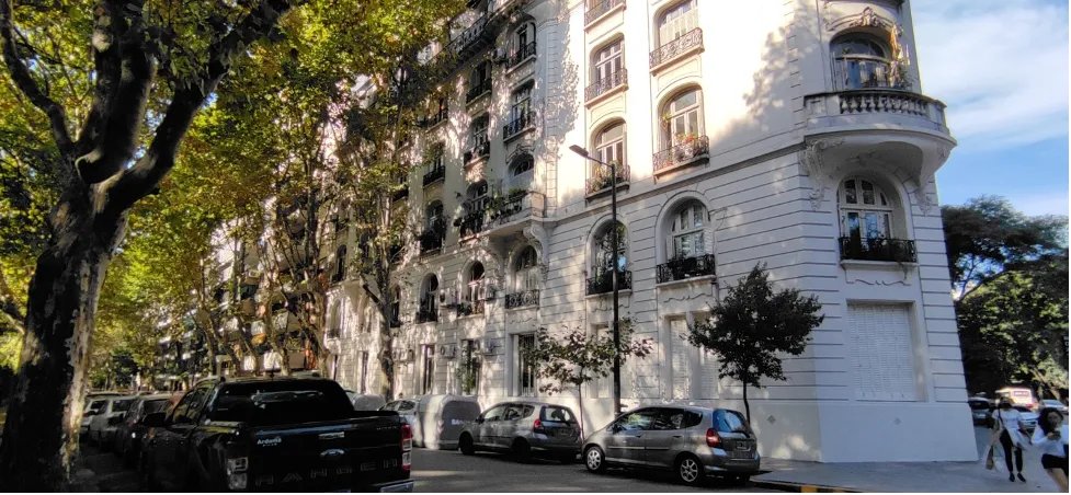 Irene poursuit son #voyage autour du monde à la recherche de nouvelles manières de travailler. Dans ce nouvel épisode, elle découvre l' #Argentine, pays de l' #inflation, et dresse le portrait de jeunes. #coworking #coliving
buff.ly/39BUuSc