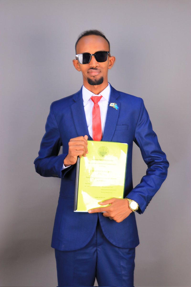 Sayidka2k2's tweet image. maanta waxaan soo gabagabeeyay heerka koowaad e waxbarashada
#MU
 Bachelor Degree 
Faculty Of Economics and management science
Dep:Economics
#Batch22 

#mualumni2022 

👨‍🎓👨‍🎓👨‍🎓
#𝐺𝑟𝑎𝑡𝑢𝑡𝑎𝑡𝑖𝑜𝑛2022

#MUAlumni2022