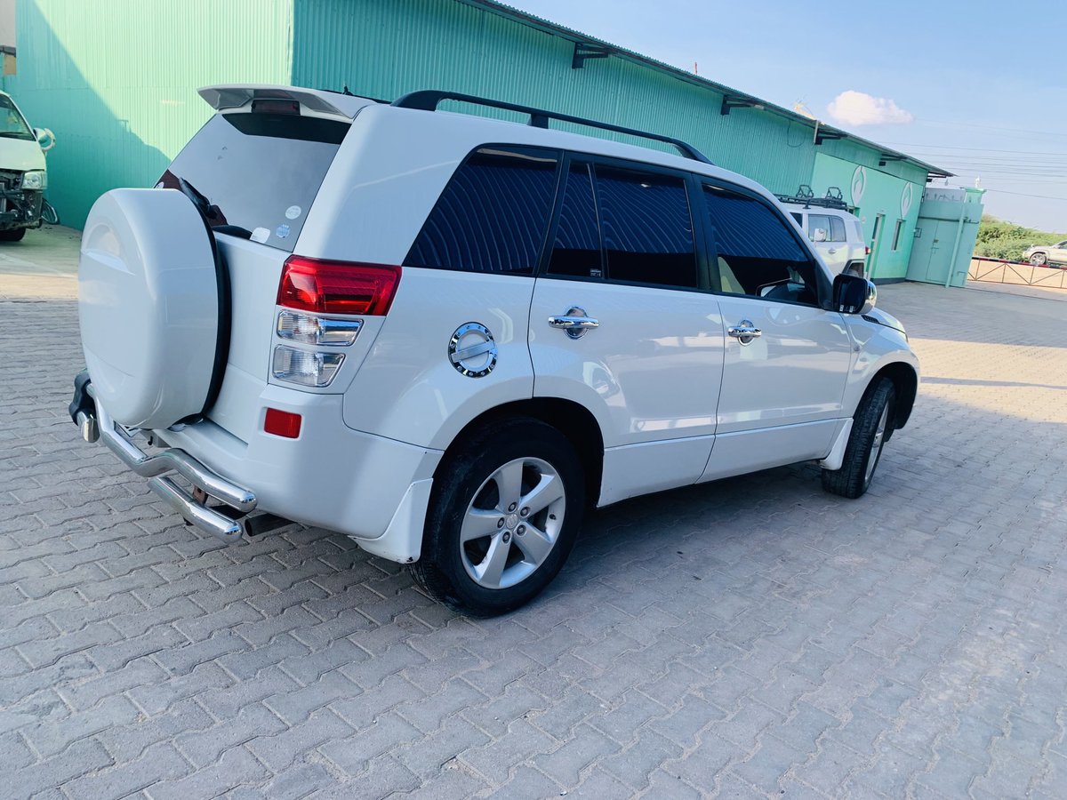 MobileFuundi's tweet image. The art of Mobile Fuundi #Hargeisa. #Rinjiyeyntagawaadidda ee ⁦@MobileFuundi⁩ #goodqualitycarpaint #Buurtakalajeexan #Farshaxanrinjiyeed  ☎️ 2009