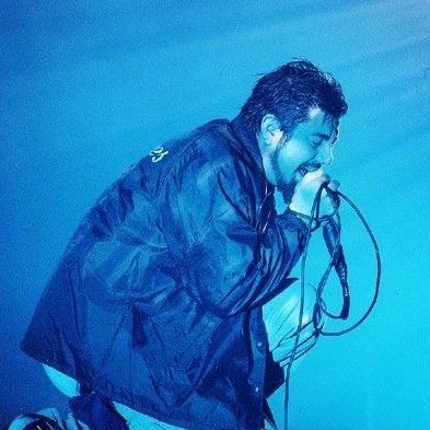 HAPPY 49TH BIRTHDAY CHINO MORENO!!!       