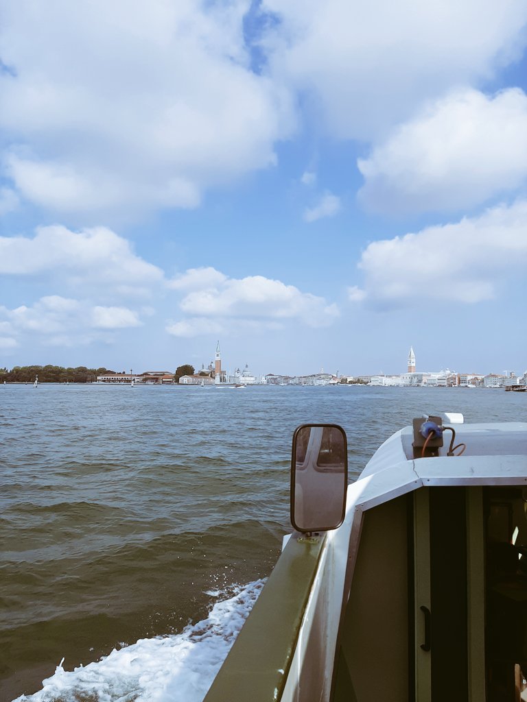 En route to <a href="/FablabVenezia/">Fablab Venezia</a>! 

Ready to explore the materiality of AI, by confronting its materials face to face...

<a href="/acm_cc/">Creativity & Cognition</a> <a href="/maggieselfie/">Maggie Mustaklem</a> <a href="/Laurel_Boxall/">Laurel Boxall</a>