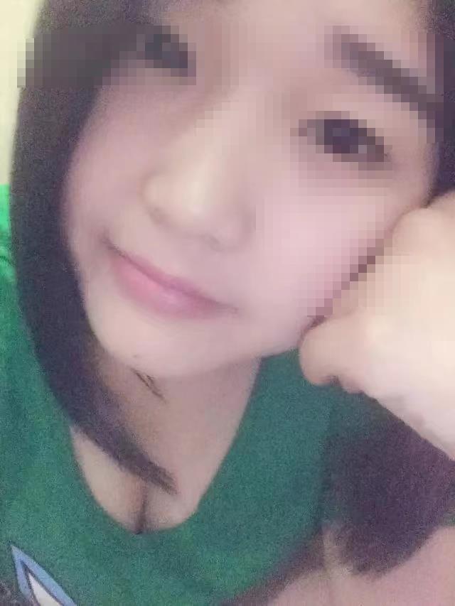 一个喜欢打游戏的盐城饥渴少妇
#反差人妻