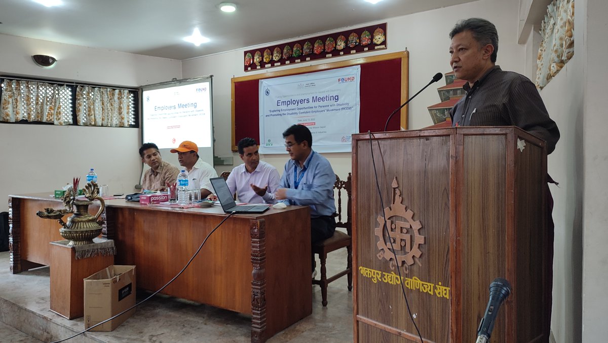 FOUNDProject_'s tweet photo. 🔴Last week, TLMN's #FOUNDProject jointly organized Employers' Meeting with Bhaktapur Chamber of Commerce and Industry (BCCI) where employers from Bhaktapur participated.     

To know more about the project - https://t.co/7D8d1gzxVO

#DCEM #DisabilityConfidentEmployerMovement https://t.co/GT82L5phOm