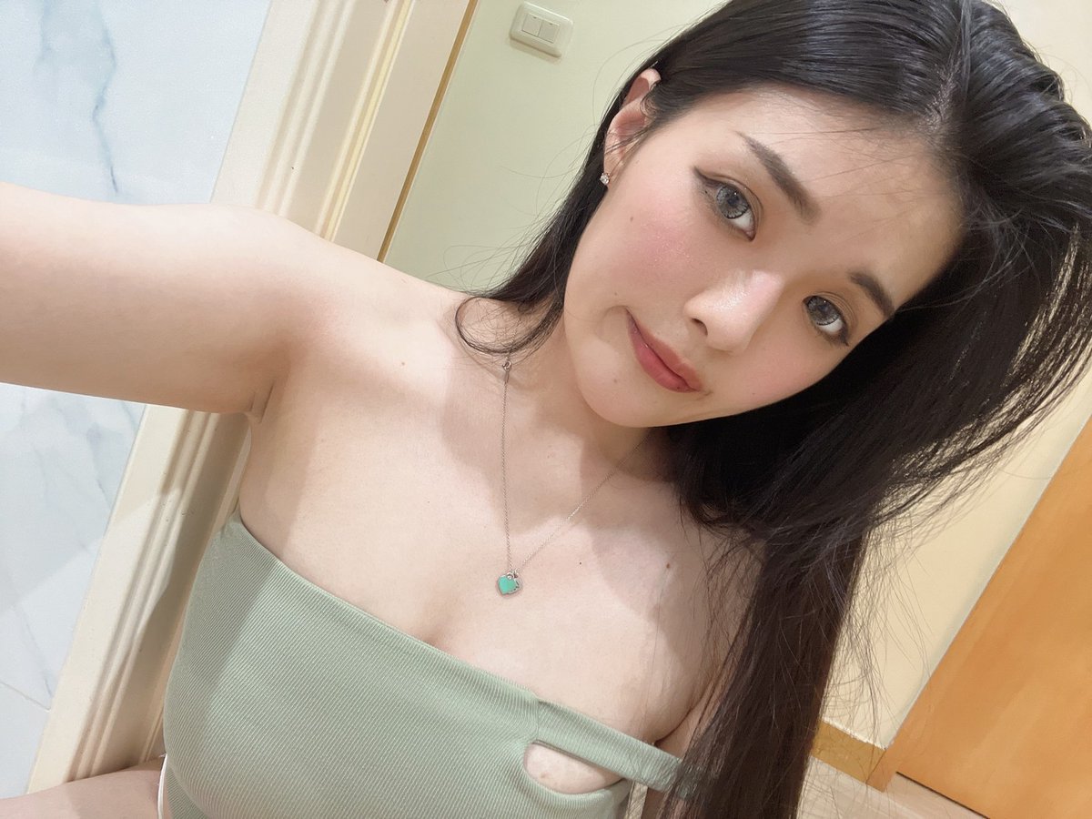 我想把你變壞!
因為我想寵壞你~~~
IG:  _hyun_0529

#私拍 #約拍 #團拍 #棚拍 #外拍 #旅拍 #模特兒 #攝影 #小姐姐 #性感 #女友 #微美 #翹臀 #美胸