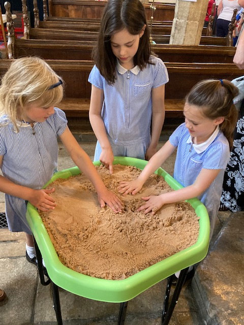 Farcet Church of England Primary School tweet media