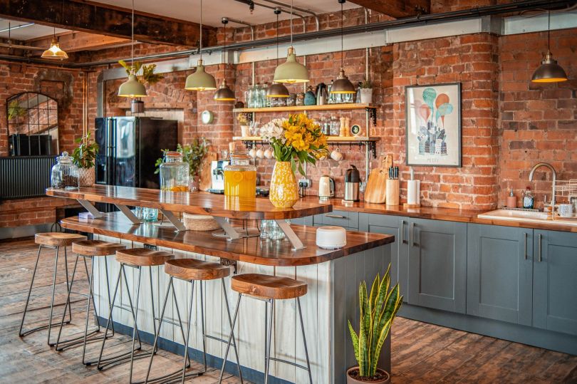 creativeboom's tweet photo. Is it finally time to get away from home? Here are 55 best coworking spaces for UK freelancers looking for a desk https://t.co/74IvfHoslJ https://t.co/iiLM9s7EdR