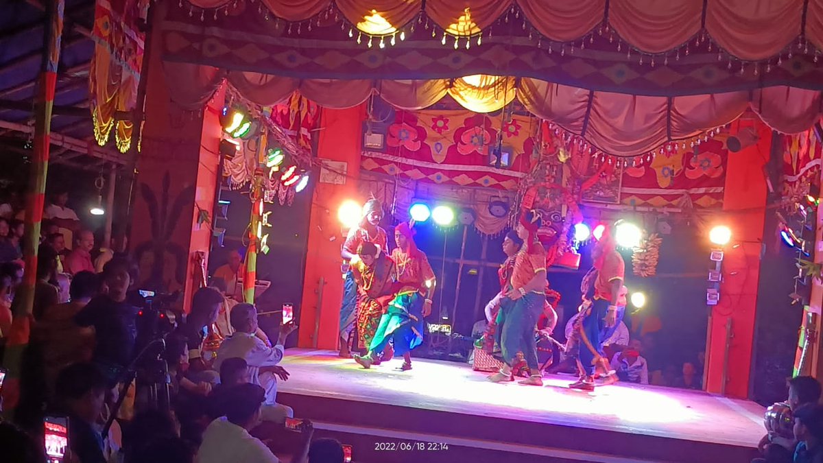 pravat_mla's tweet photo. ବିଦ୍ୟାଧାରପୁର ଦୋଳମଣ୍ଡପ ସାହି ରେ ରାମଲୀଳା ପ୍ରଚାର ସମିତି ପକ୍ଷରୁ ଆୟୋଜିତ ରାମଲୀଳା ଉତ୍ସବରେ ଯୋଗଦାନ। https://t.co/HEKceUevlK