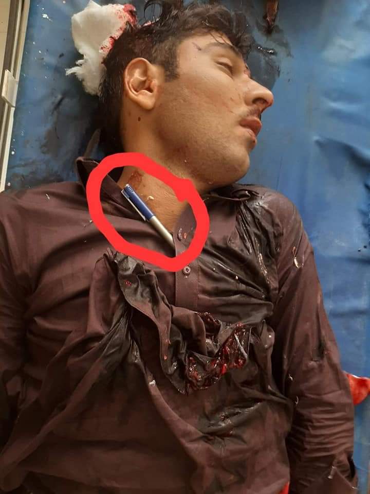 اس نوجوان کا گناہ صرف یہی تھا کہ پشتونوں کے اندر قلم کے ذریعے شعور پھیلایا جائے اور مولویوں کی وحشت ،جہالت اور فسادی فتوے سے قوم کو دور رکھا جائے ۔۔۔۔۔
#WaziristanBleeds