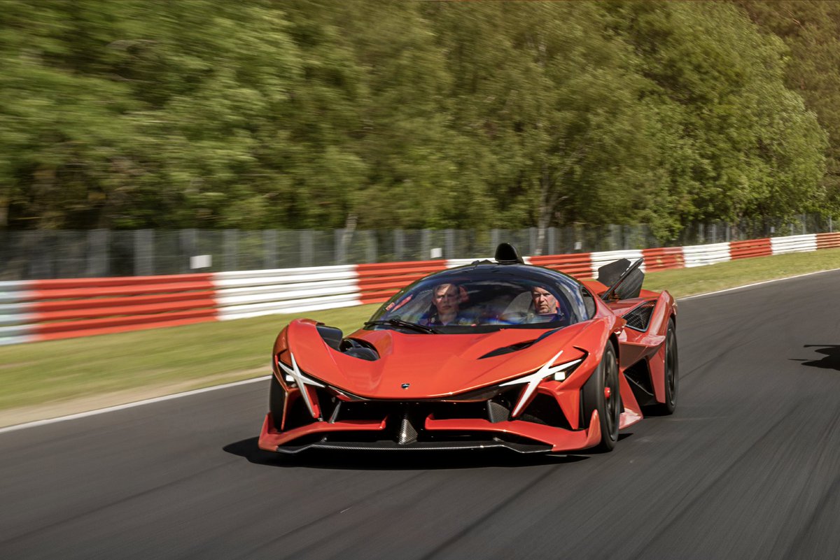 Since last year we have been busy developing and testing our future concepts.  Project EVO takes to one of the most demanding circuits in the world.

#Apollo #ApolloAutomobil #ApolloEVO #ApolloFMG #AFMG #FutureMobility #Hypercar #Supercar #nürburgring #nordschleife