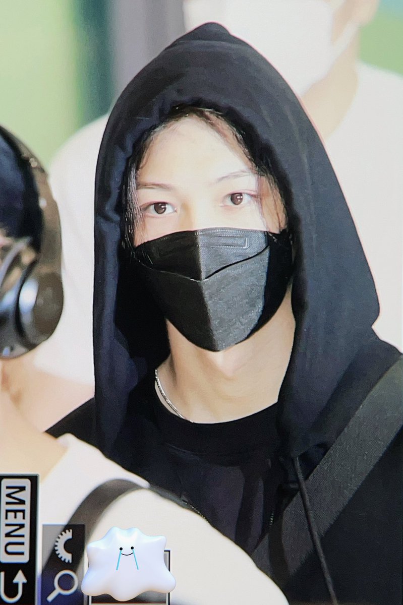 frecklebabe0915's tweet photo. 220620

👀

#Felix #필릭스 
#straykids  #스트레이키즈 https://t.co/9zoYQtJUld
