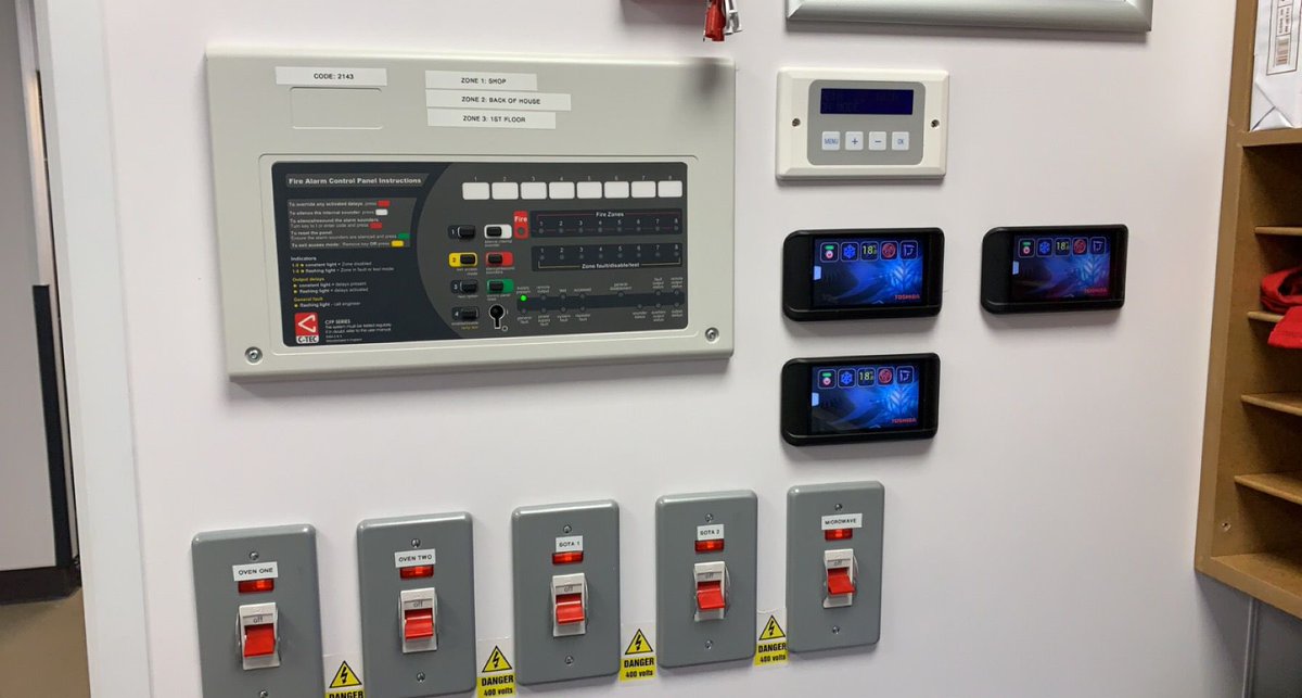 Coolcheck1's tweet photo. Another job well done! 👏🏼 #refrigeration #airconditioning  #installation https://t.co/VLEv6p8IEW