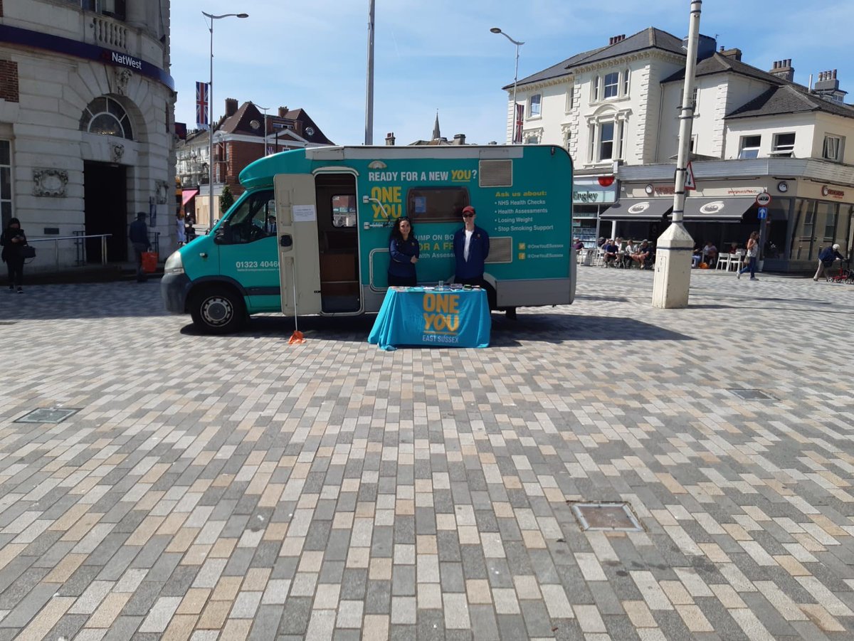 COLIN and the team enjoying the sunshine in #Eastbourne Town Centre last week 🌞🌞🌞 <a href="/smskpe/">Sussex MSK Partnership East</a> <a href="/3VAsupportVCS/">3VA</a> 

We can help you get back to a healthier you, and support you to make simple healthy life changes 👇ow.ly/t5h050Jz63U

#healthchecks #weightmanagement #stopsmoking
