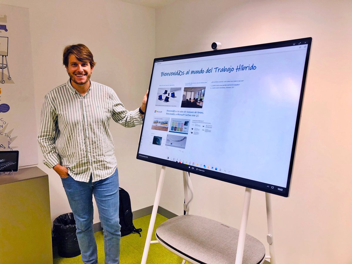 ricohspain's tweet photo. ☕️Inauguramos nuestra sala Kintsugi en Alcobendas con una sesión sobre el #TrabajoHíbrido. Un desayuno para compartir nuestra visión para liderar el cambio en el trabajo y en la que contamos con nuestro partner @MicrosoftES para una demo de Surface Hub 2S y la Smart Camera con AI https://t.co/GOvJIebs9B
