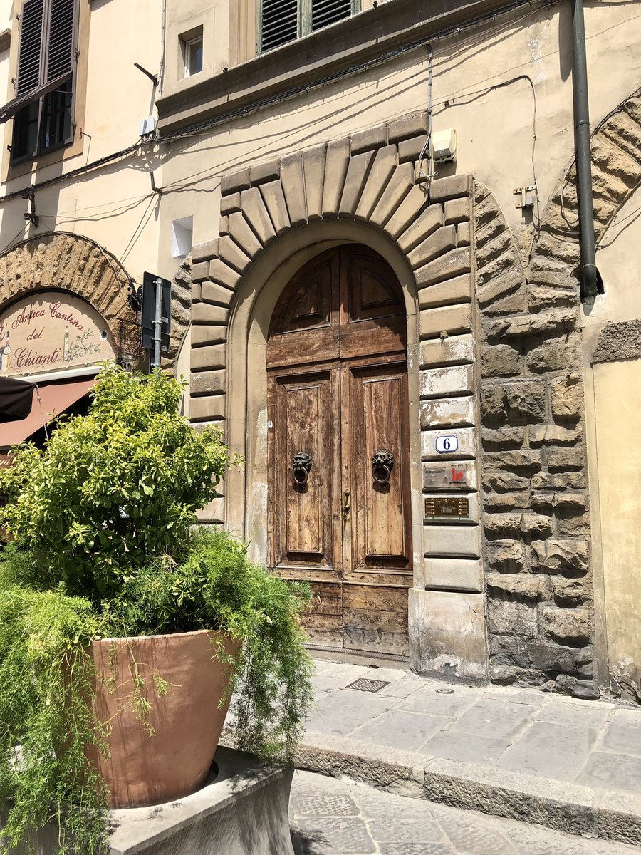 AlbertoArcosWeb's tweet photo. @montotomsol A mi……me encantan! 😍
Te dejo aquí las ultimas fotos de puertas que me han gustado.
Las dos primeras de #Florenca ,y las dos segundas de #Paris
#TheDoorsFriends 😃 https://t.co/NATzzdL4WU