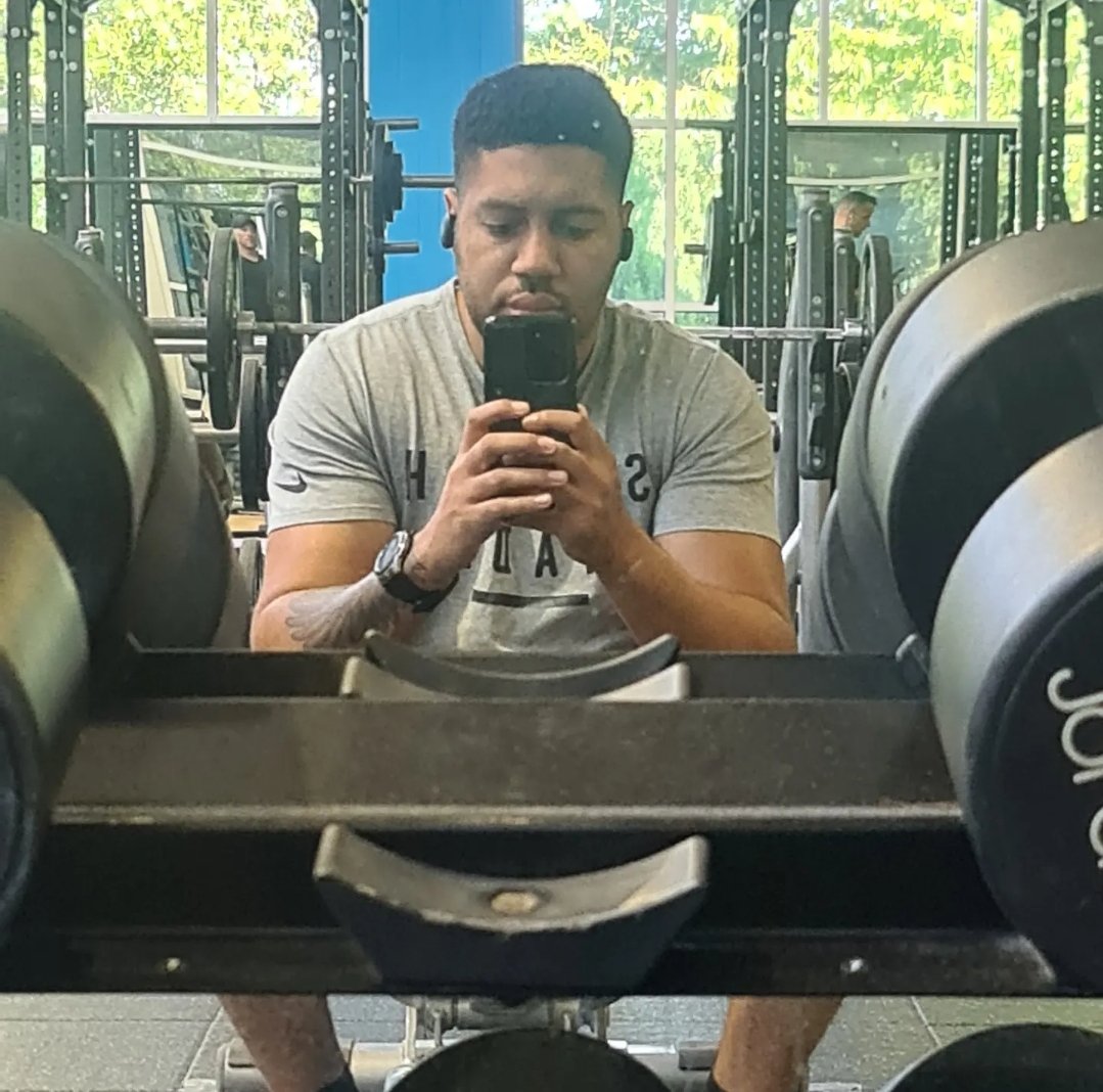 JamAntonioTV's tweet photo. On Monday mornings, we go back to the lab.
#SummerSoonCome https://t.co/fFTnTwIk6j