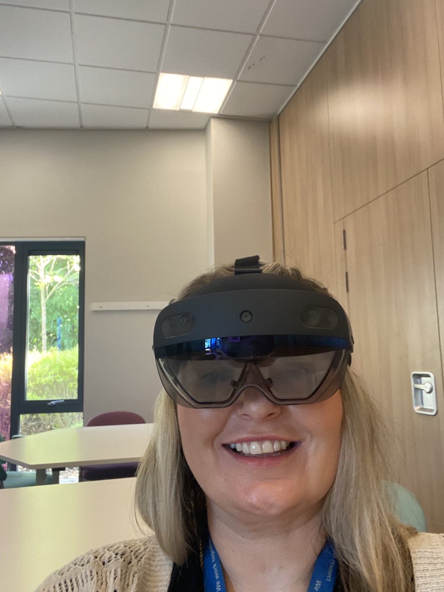 ⭐️⭐️⭐️⭐️trailing the virtual realty headsets for GMMH helpline ⭐️⭐️⭐️⁦<a href="/SWimbury/">Sian wimbury</a>⁩ ⁦<a href="/GMMH_NHS/">Greater Manchester Mental Health</a>⁩