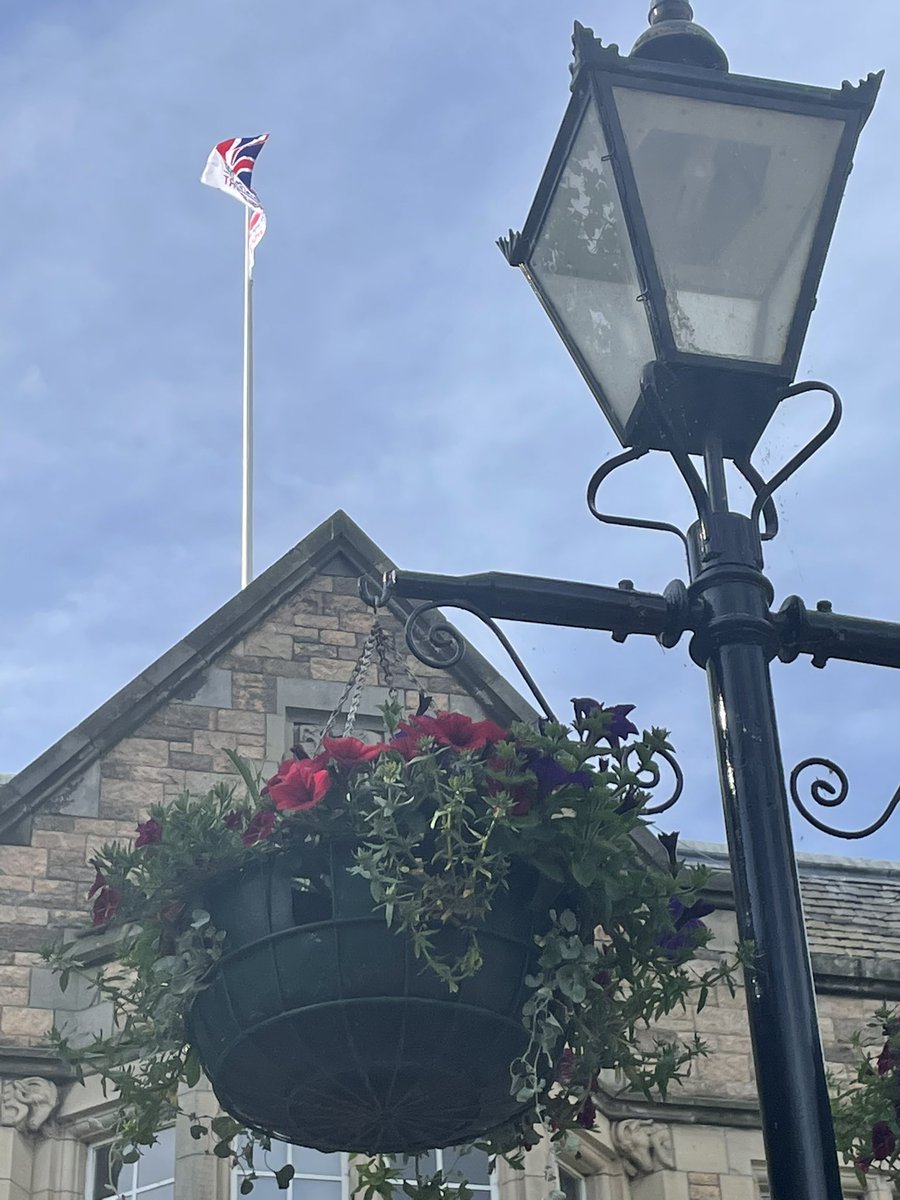 SSaunders1009's tweet photo. East Lothian Armed Forces Day 2022…Flag flying proudly above Council Headquarters - with thanks to all in the Armed Forces Community. https://t.co/nHv8kPR9Jq