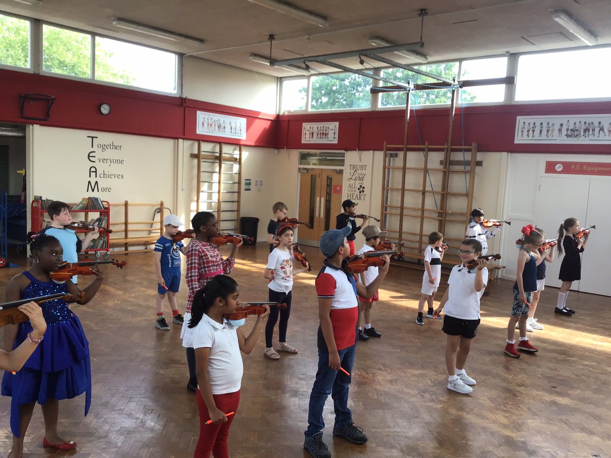 Sacred Heart Y4 tweet media