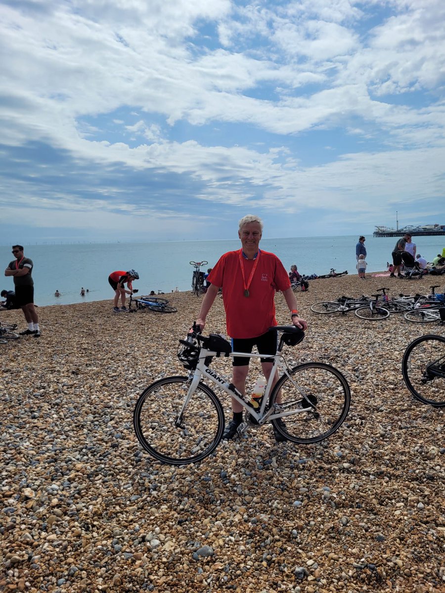 Huge thanks to everyone who sponsored Prof @Steve_Watson89 on his #londontobrighton 54-mile bike ride! Steve has raised money for @TheBHF to help fund research into heart & circulatory diseases. Well done Steve! #proud #platelets #research #cycling #fundraising