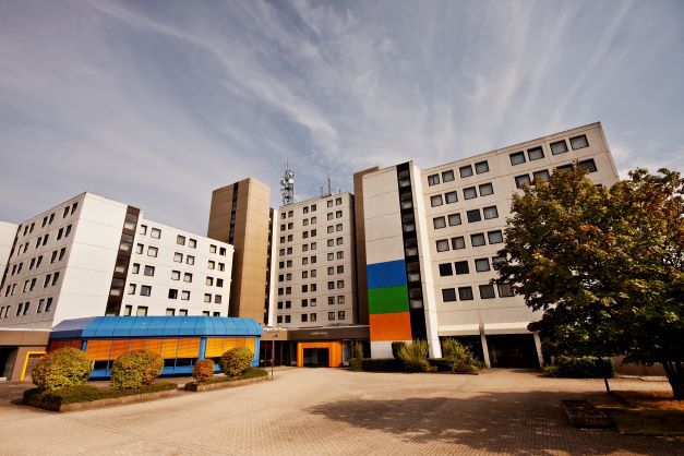 BfwKoblenz's tweet photo. Lerne das #BFWKoblenz von zu Hause oder aus der Reha heraus kennen und finde eine neue berufliche #Perspektive!
Wir laden Dich zu unserem digitalen #Infotag am 28.06. ein. 
Infos und Anmeldung unter: https://t.co/oIW5XsETnV
#beruflichereha #Umschulung #Weiterbildung #Ausbildung https://t.co/ilvY3gJ0E7