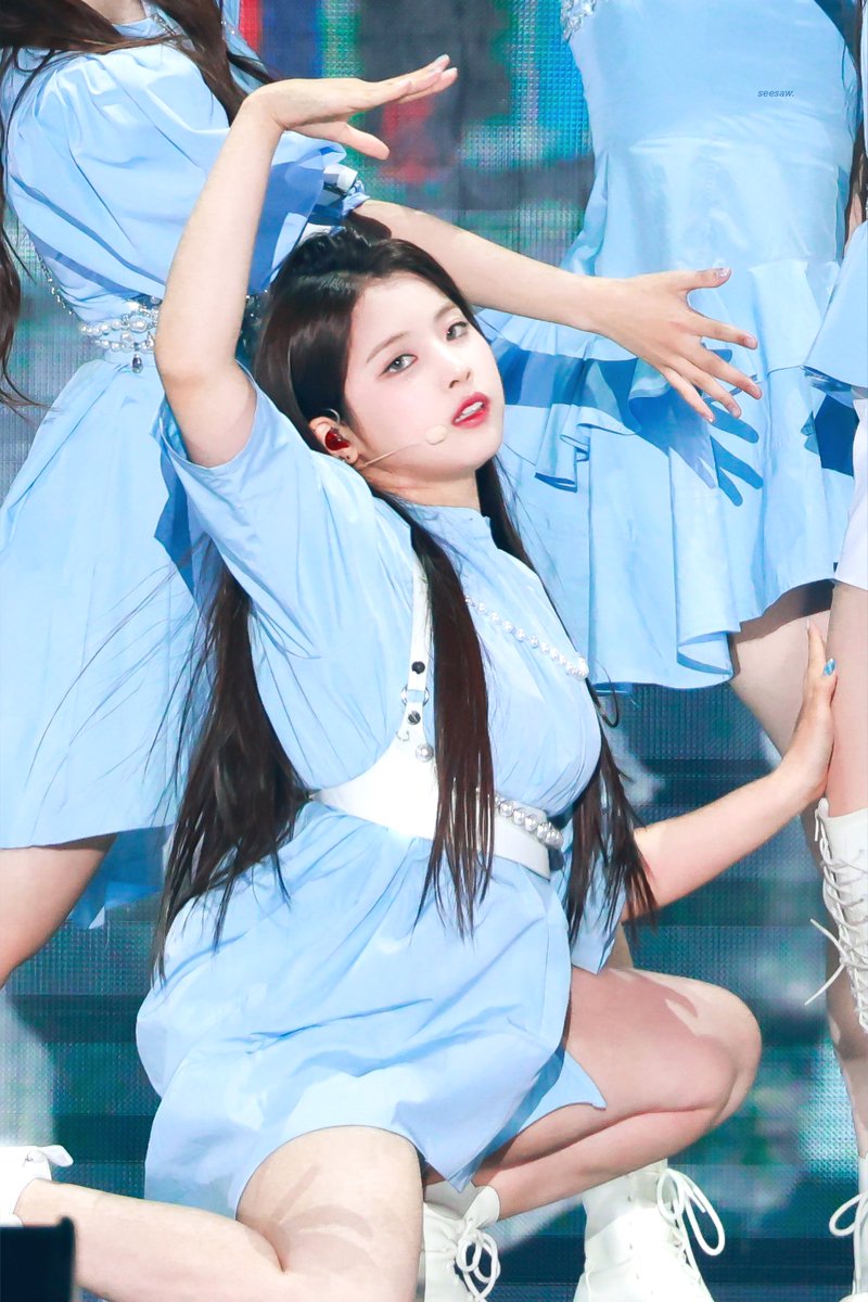 220618

#지우 #JIWOO #엔믹스 #NMIXX