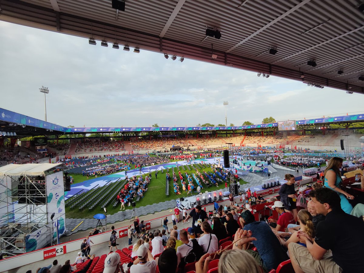 MaxKroeber's tweet photo. Die Nationalen Spiele #SpecialOlympics sind eröffnet, was für eine Party! #zusammenunschlagbar @SOWG_Berlin2023 @LSBBerlin @ParaZeitung @teamdpara @sporthilfe @bsb_berlin https://t.co/A01mGADUsG