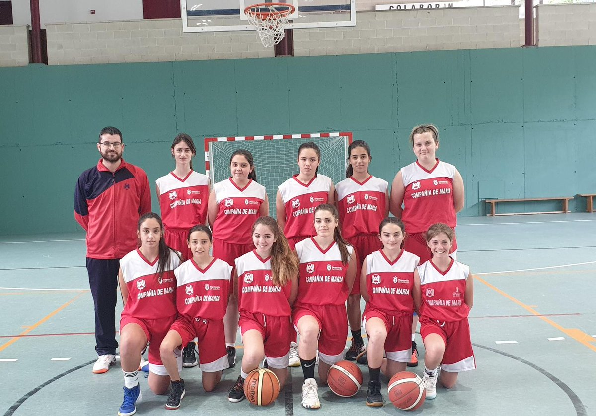 O noso equipo Infantil feminino acadou o subcampionato de copa nesta recta final pechando así unha magnífica tempada.
Noraboa, rapazas!! Bo traballo!!