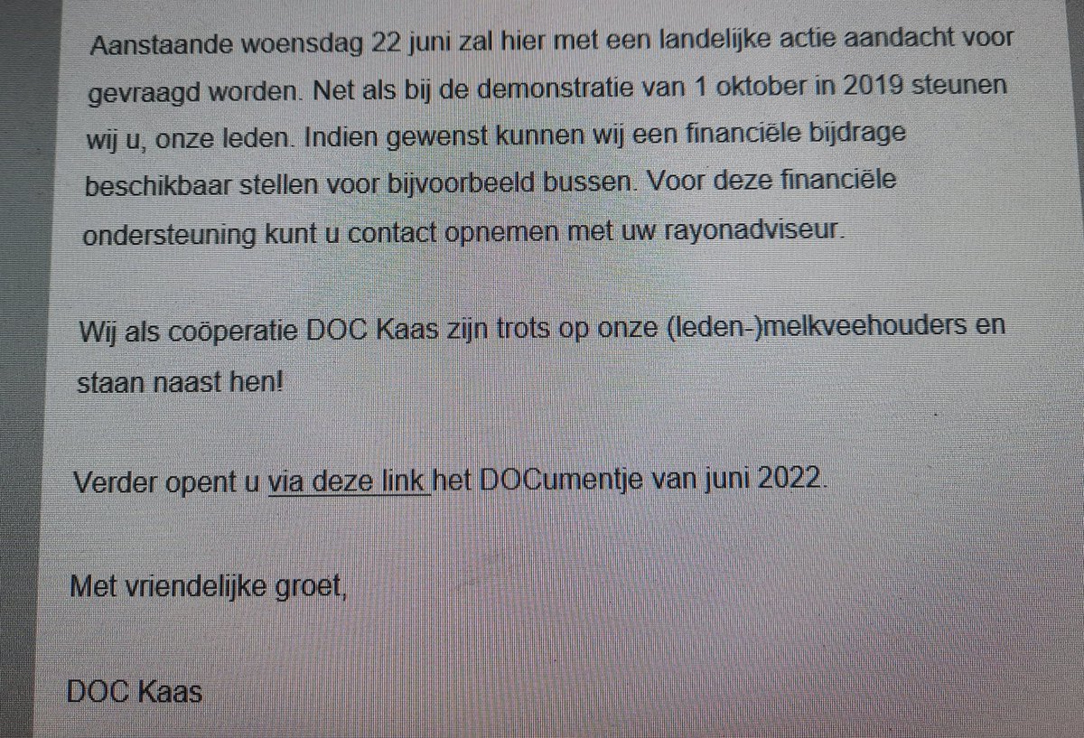 HenryFox69's tweet photo. Kijk, zo doen we dat met elkaar in de agrarische sector! Trots op DOC Kaas/ @DMK_Milch  Zij aan zij voor een toekomst voor de boerengezinnen. #stikstof  #22juni De aanvraag voor een bijdrage voor de bus uit LattropBreklenkamp is de deur uit!🙂 https://t.co/cbAq5V4vd8