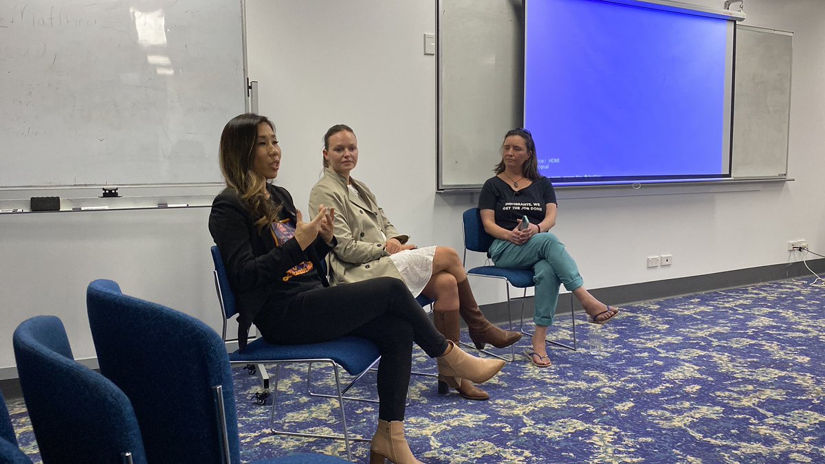 Dr Olga Oleinikova says simple ideas to help refugees integrate economically - mainly women with children are arriving in other countries so they need help to connect to jobs, education, skills <a href="/techfugeesaust1/">Techfugees Australia</a> <a href="/SSI_tweets/">SSI</a> like @Gateway2Talent #refugee #RefugeeDay