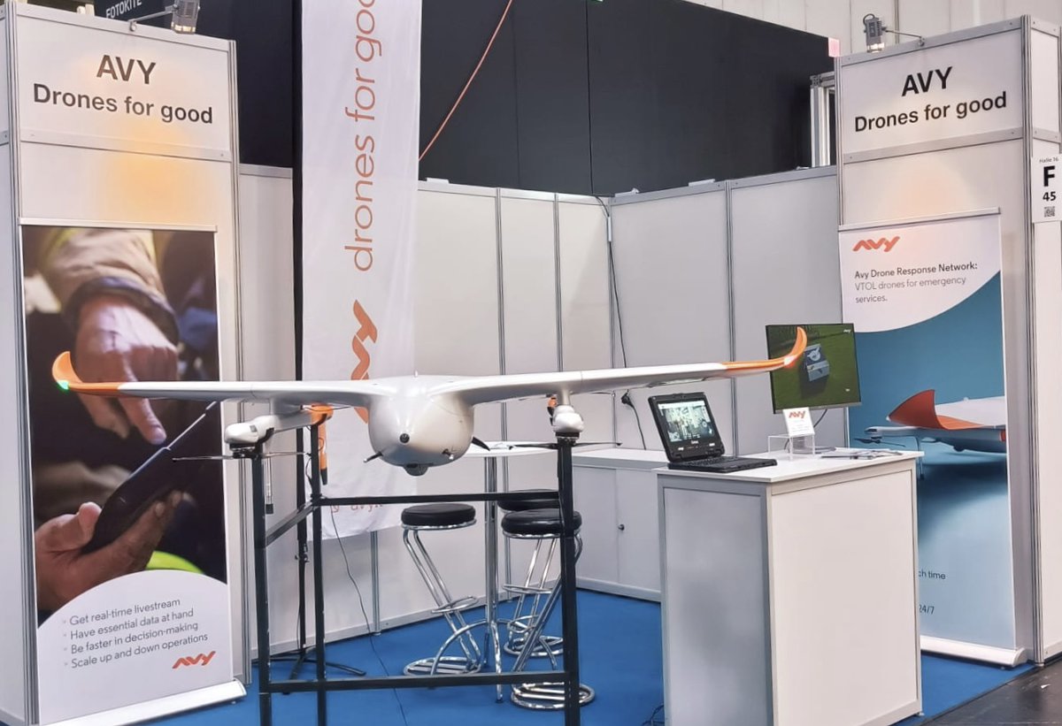 We’re excited to be at #Interschutz22 in Hannover! On Friday 24/6 at 10:50-11:10, our CCO will give a keynote on developing drone networks for emergency services. Come and see our new Aera at F45, Hall 16 and play with its gimbal camera!🚒🔥

#drones4good #firefighting #UAV #fire