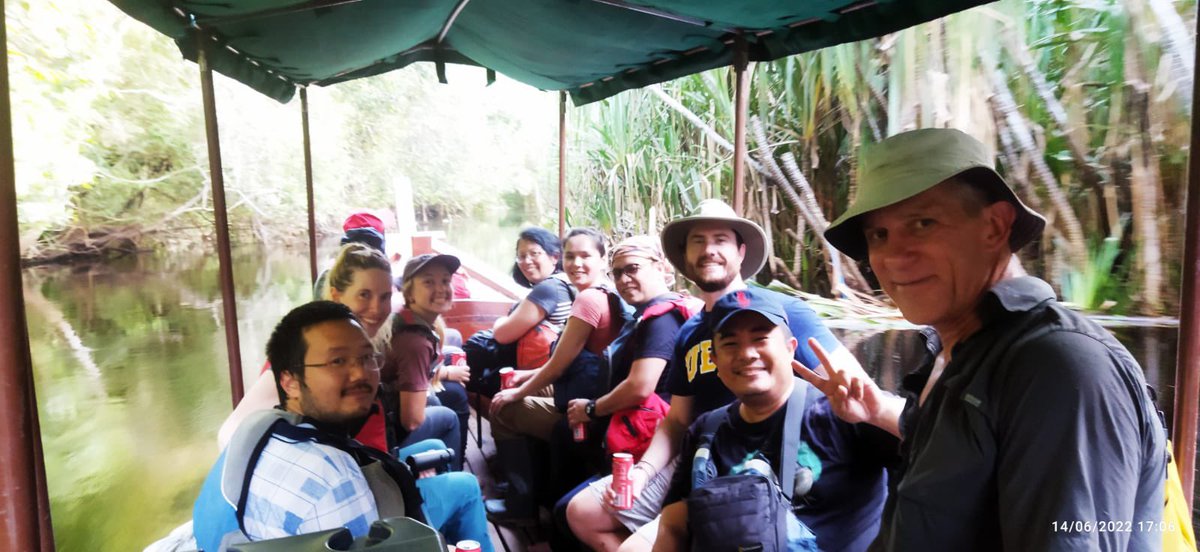 Tanah Air β tweet media