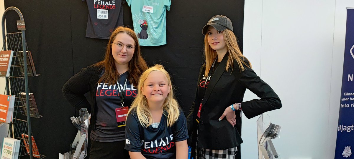These lovely @FemaleLegends introduced their awesome organisation for my daughter. When she gets her computer their discord is the first one I will get her into ♥️