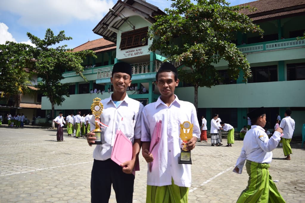 santun_sofyan's tweet photo. rindu sekolah. https://t.co/LXXB0WUp87