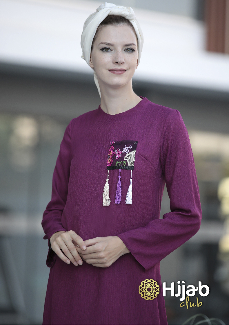 TheHijabClub's tweet photo. Meet this model ✨ available online  👉🏽 https://t.co/s7bfJHwlZL
✨ Stylish designs
✨ Love it or return it - easy peasy returns
✨ FREE shipping in contiguous USA on orders over $50
#staystrong #strongwomen  #muslimfashion #wearewomen #hijaber #thehijabi #hijabclub https://t.co/TvhRU8yreJ