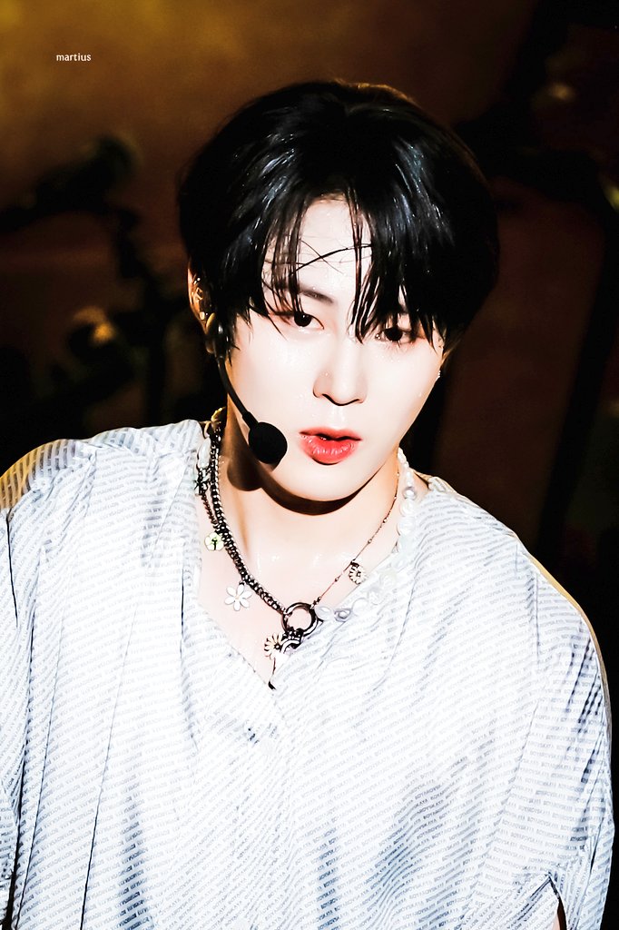 martius0322's tweet photo. 220604 BPM Festival
운나잇💤 👋🏻👋🏻
@gooreumseng
#하성운 #HASUNGWOON
#河成雲 #ハソンウン
#BPMF #BPMFestival https://t.co/oV7UyW7yPl