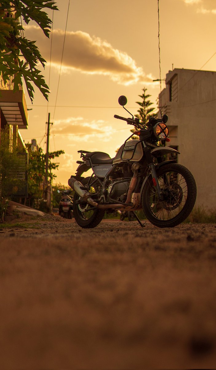 arjunbeatz's tweet photo. #arjunbeatz #photography @royalenfield #himalayan https://t.co/Aaed4Pc4wT