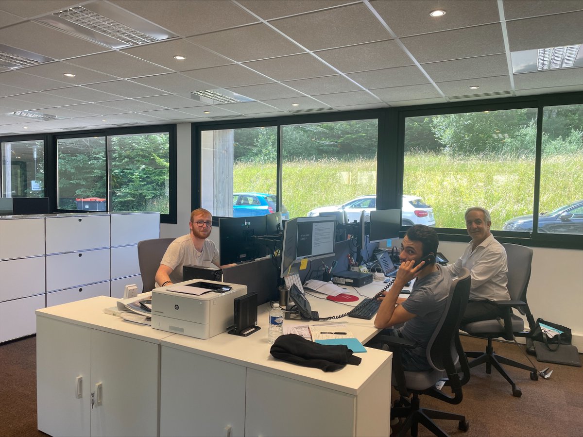 DibFrance's tweet photo. Quel plaisir de recevoir les équipes de la BU DELL chez Tech Data.
Nous participions vendredi dernier à un « Blitz Day » pour populariser l’offre Data Domain de Dell auprès des entreprises en Ile de France.
#Dell #SécuritéIT #Sauvegarde #Datadomain https://t.co/o1mhETC0lK